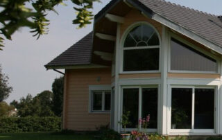 Menuiserie bois pour maison en bois