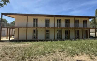 Menuiseries bois modernes de design