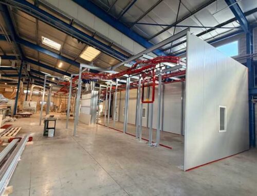 Fenêtres en bois sur mesure : La production continue pendant les travaux